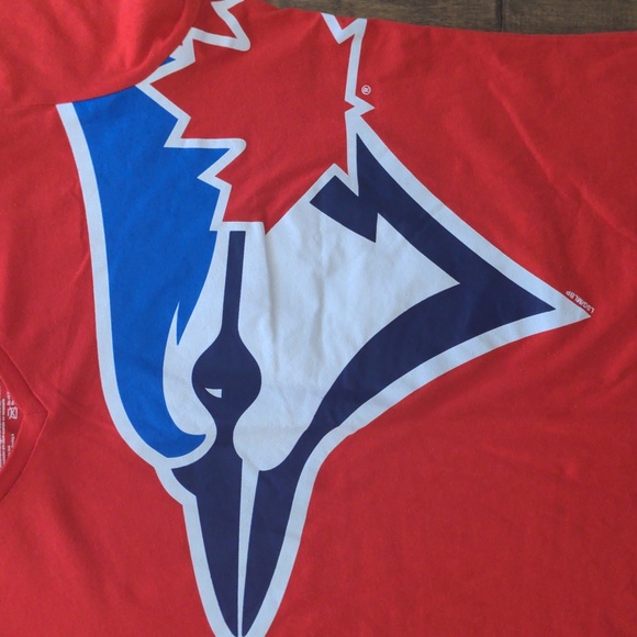 ⭐ 3/$12⭐ MLB Toronto Blue Jays T-shirt & Koozies - Picture 4 of 6